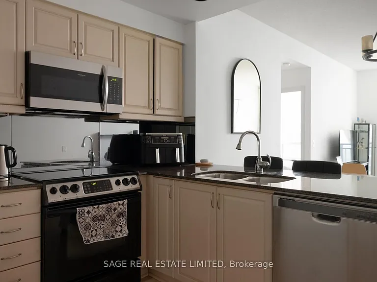 1101 Leslie St #1507 — Photo 9