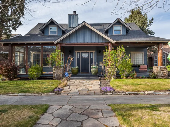 2936 NE Red Oak Dr, Bend, OR 97701