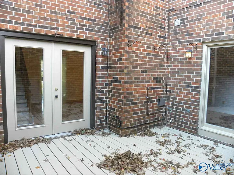 102 W Lake Cir — Photo 20
