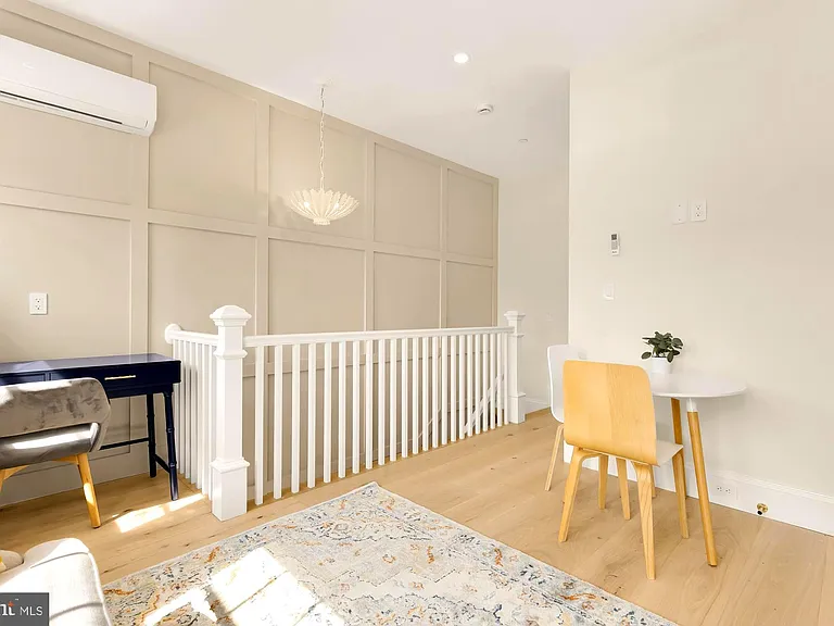 3542 T St NW #2 — Photo 9