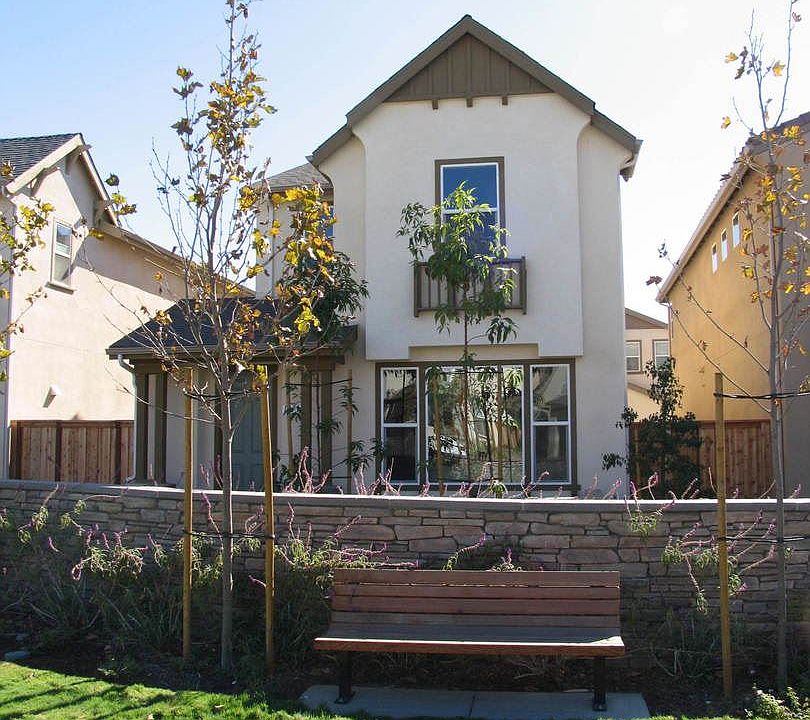 1st image of 10712 Delphinium Dr