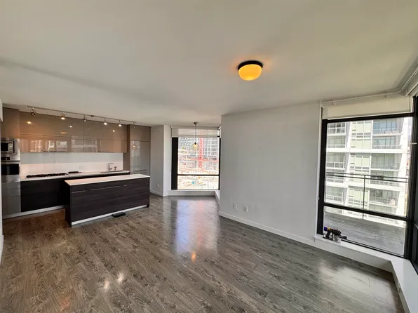 2378 Alpha Ave #1001, Burnaby, BC V5C 5L2