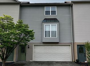 29 Clear Spring Dr, Morgantown, WV 26508