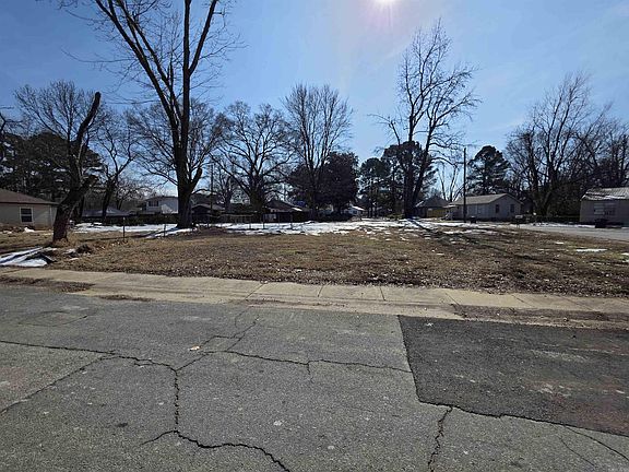 3rd image of 117 Galloway Cir