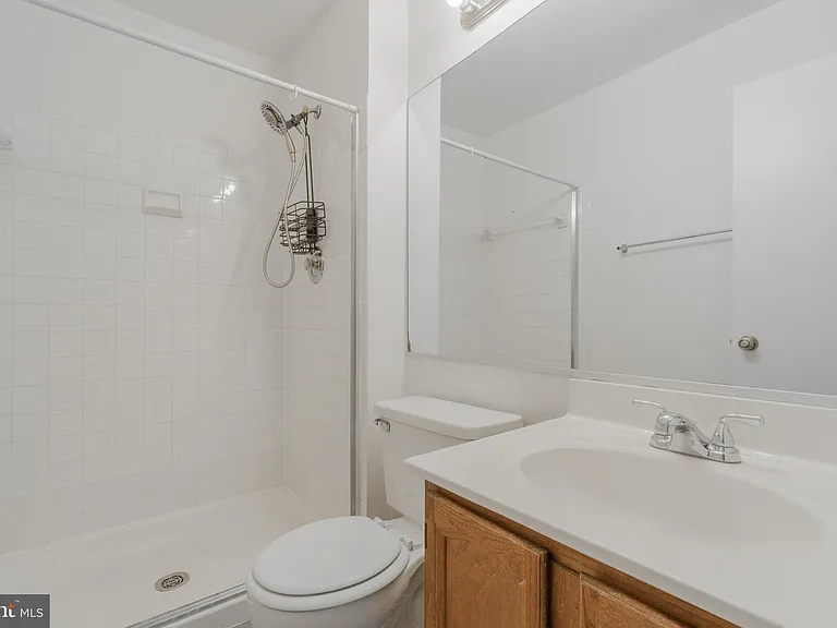 14167 Royal Oak Ln — Photo 23