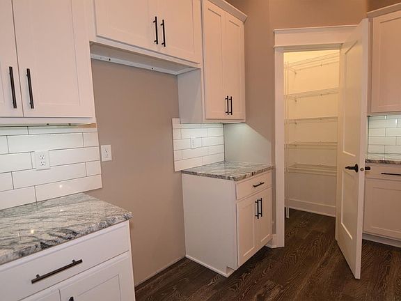 4th image of 1233 Kierland Ave