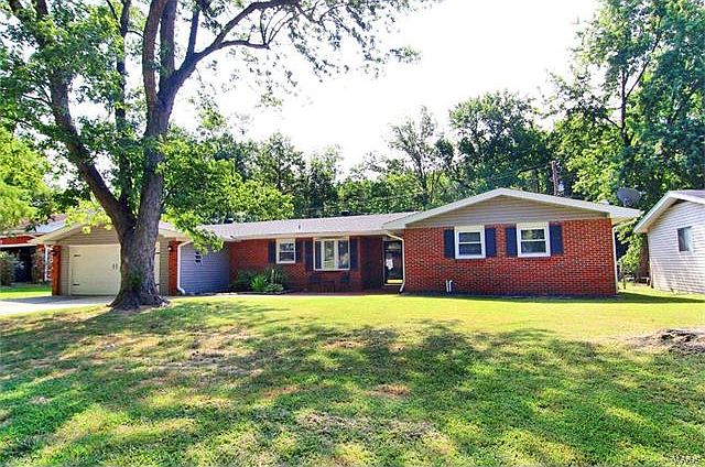 1st image of 2224 Sherwood Dr