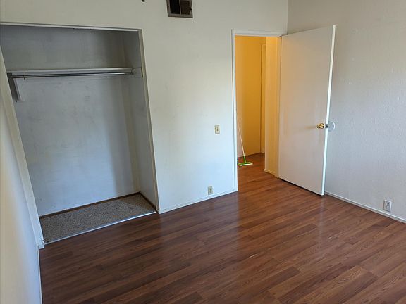 5th image of 1412 Drake Dr APT D