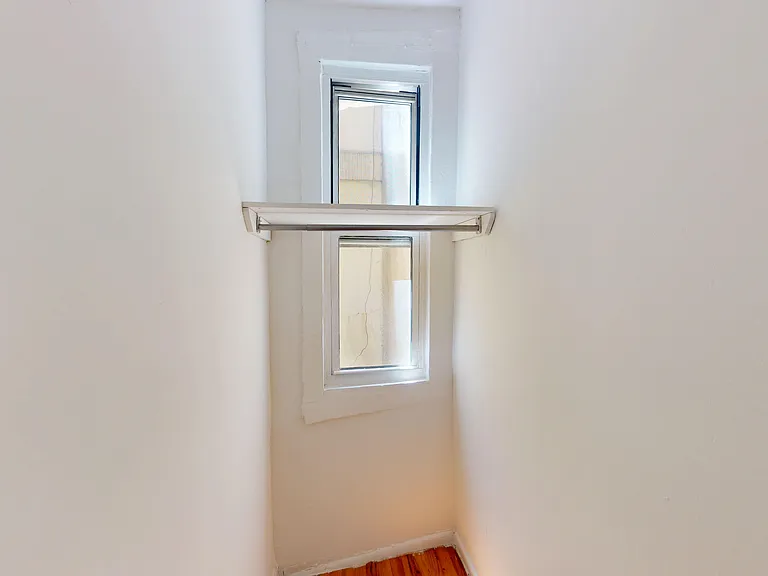 220 E 89th St #15 — Photo 10