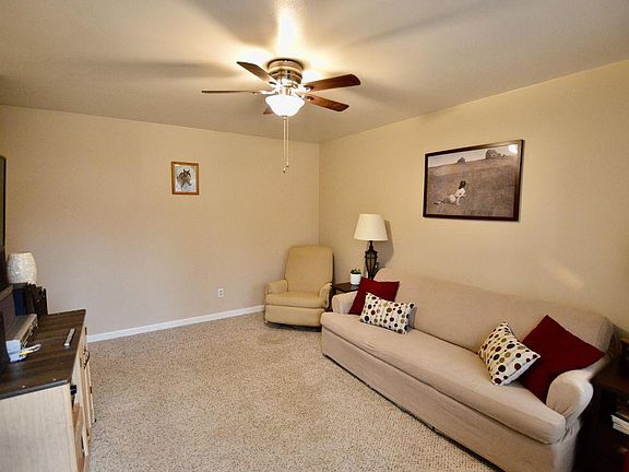 3rd image of 10525 Charlene Dr