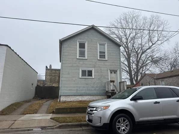 1245 Superior St, Racine, WI 53404