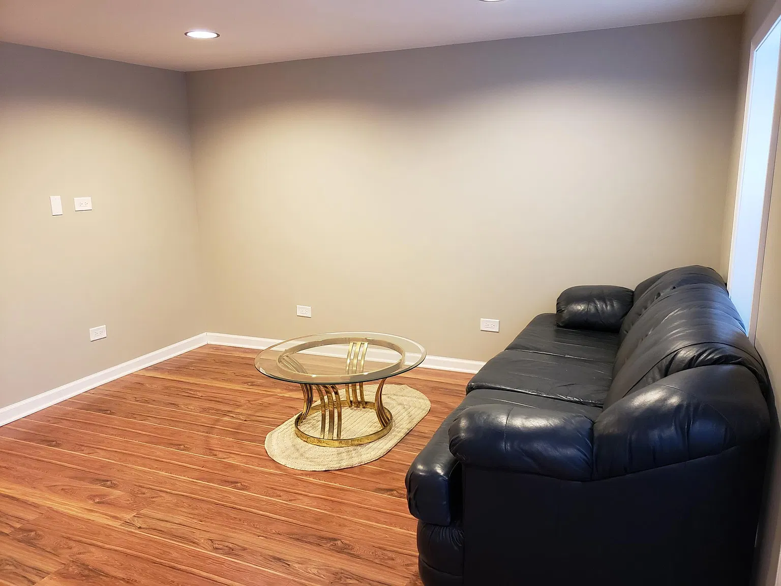 2 bed, 650 sqft, $1,150 — Photo 2