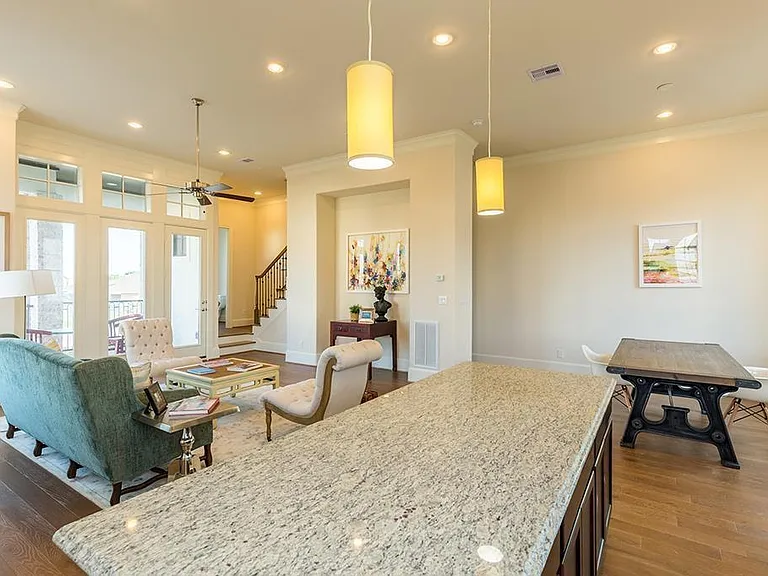 9546 London Bridge Sta — Photo 13