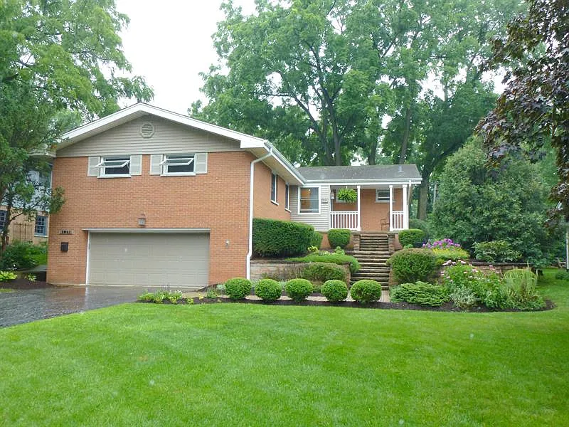 129 Sturtz St photo 1