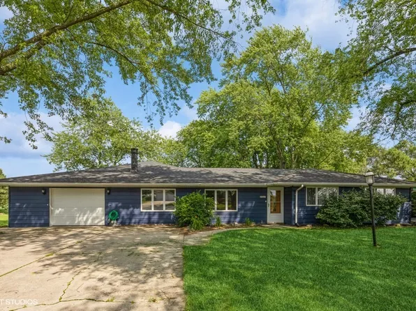 25317 S Sangamon St, Crete, IL 60417