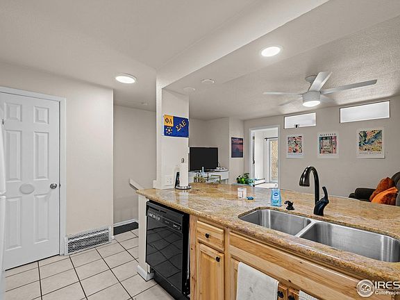 2nd image of 1065 University Ave #121