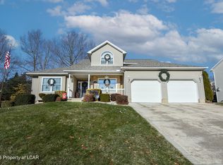 126 Saint Charles Pl, Hazle Township, PA 18202