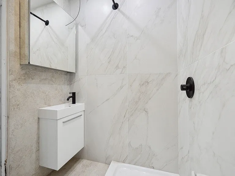 585 Park Pl #1LF — Photo 6
