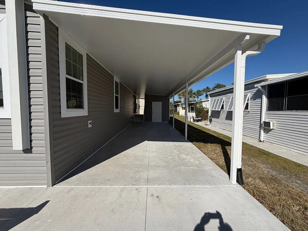 3 bed, 2.0 bath, 1460 sqft, $1,499 — Photo 2