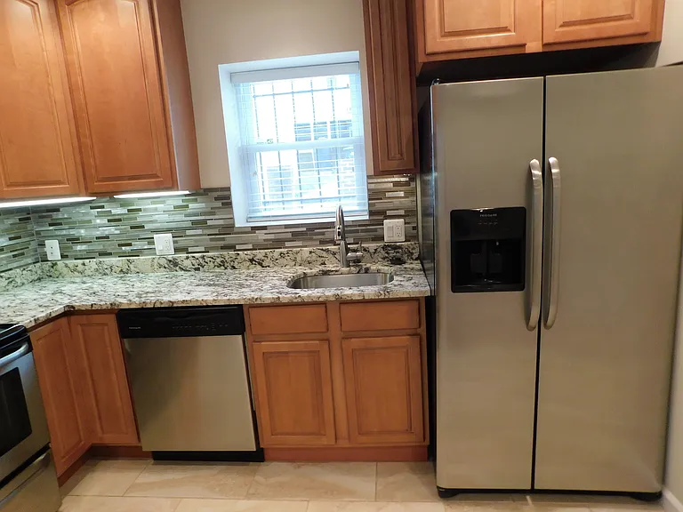 308 Webster St NW #2 — Photo 34