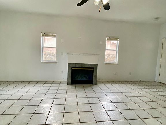 5th image of 2215 King James Pl