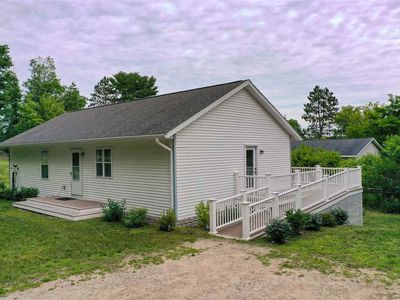 7685 Summit St, Alanson, MI, 49706
