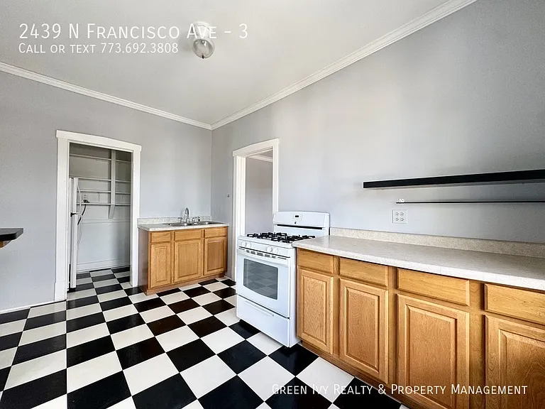 2439 N Francisco Ave #3 — Photo 15