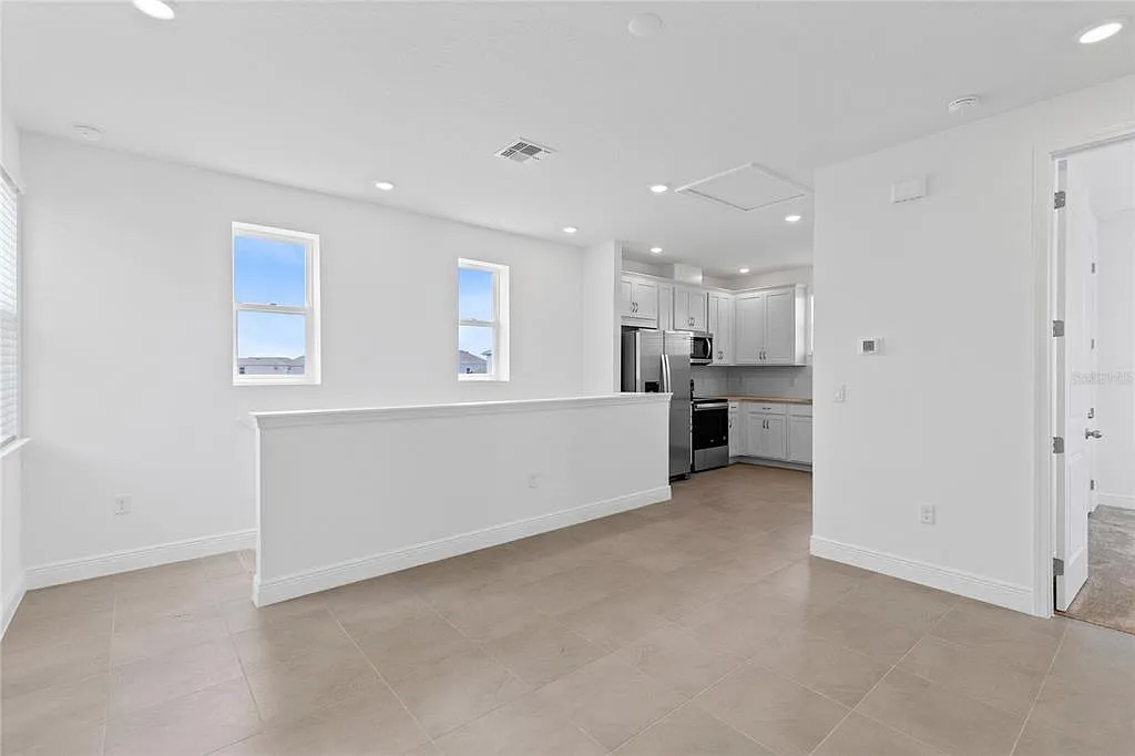 1 bed, 1.0 bath, 750 sqft, $1,700 — Photo 3