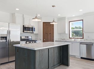 7650 N Highway Vv, Columbia, MO 65202