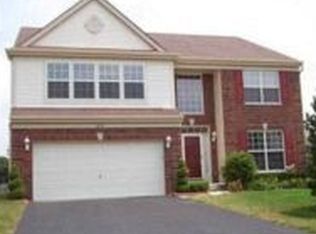 638 Wingpointe Dr, Aurora, IL 60506