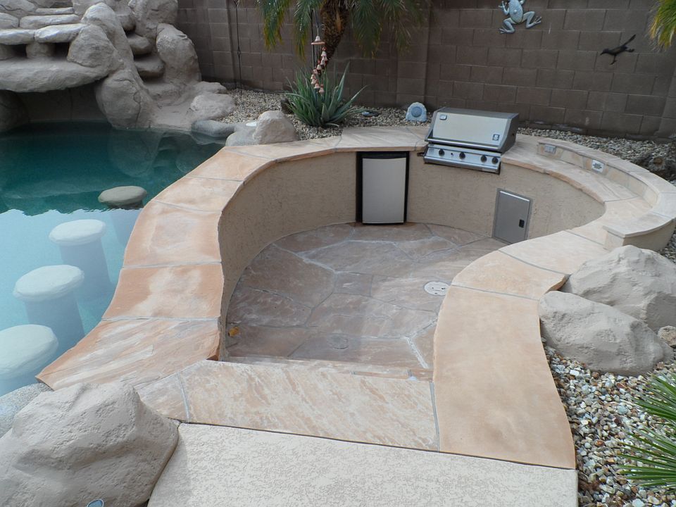 bbq pit and bar
