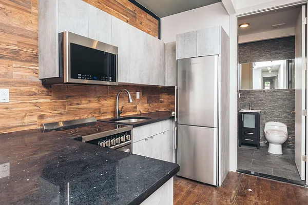 Rented by Nooklyn NYC LLC | media 65