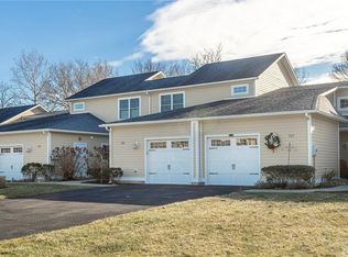 335 Ivy Trl, Rhinebeck, NY 12572