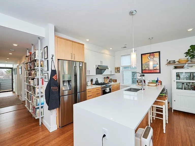 290 Highland Ave #3A — Photo 4
