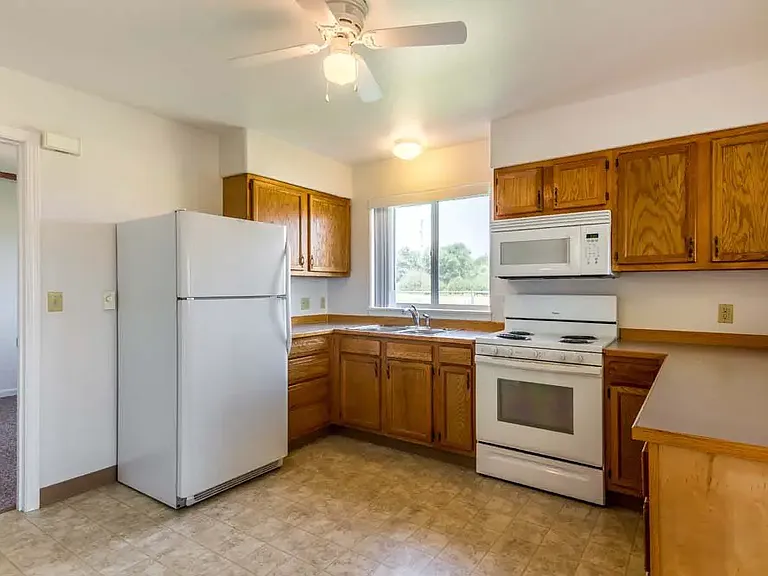 10700 Emily Dr — Photo 10