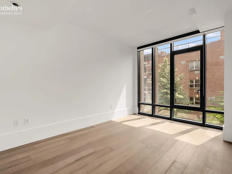 429 Kent Ave #505 — Photo 6