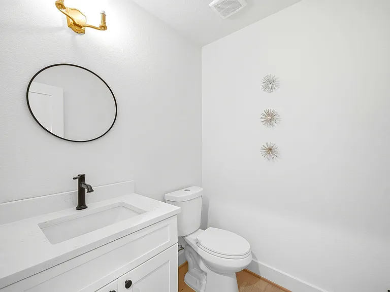 2212 Lou Ellen Ln #C — Photo 28