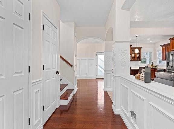 5th image of 4208 W Blackshear Dr