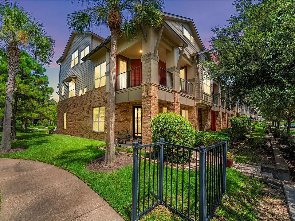 403 Marina View Dr
