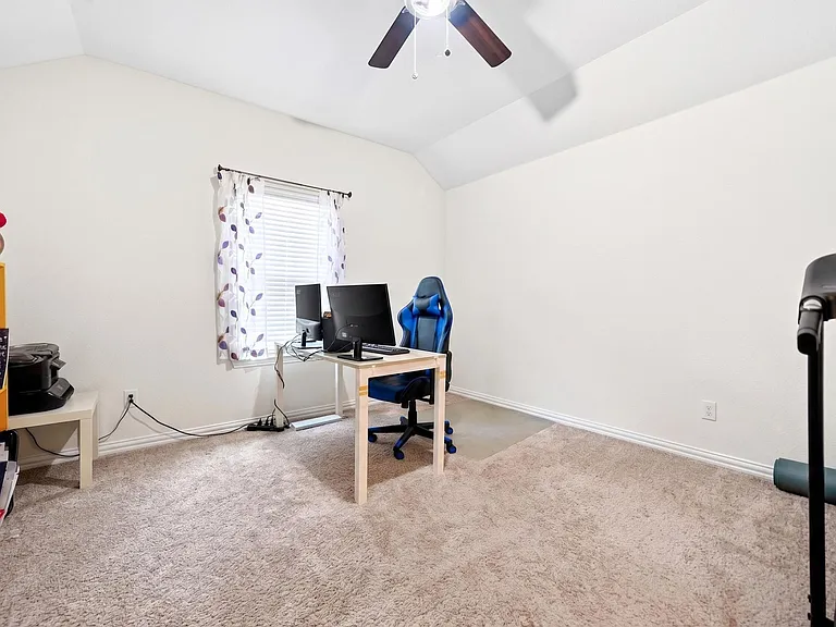 10323 Wedmore Dr — Photo 15
