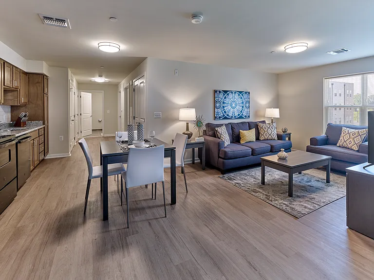 Uplands Apts — Photo 8