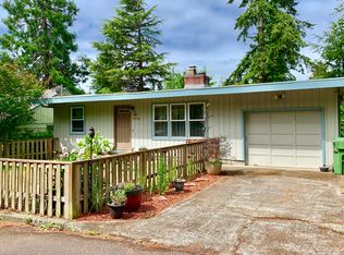 1685 N 17th St, Coos Bay, OR 97420
