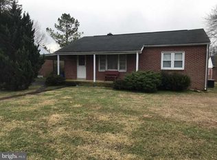 19 Beverly Rd, Willow Street, PA 17584