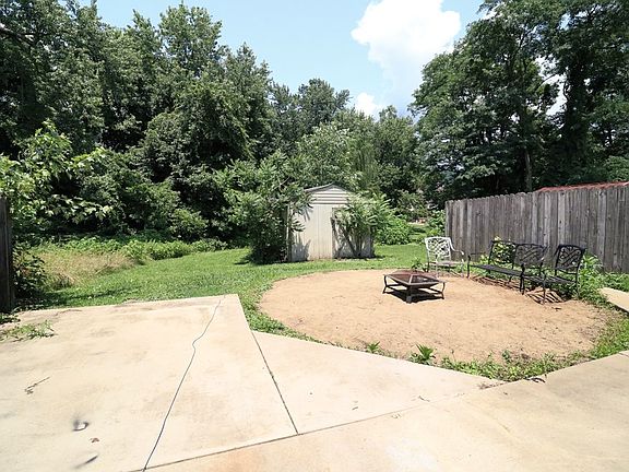 5th image of 180 McEldowney Avenue