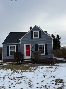 1443 Parkview Dr, Lyndhurst, OH, 44124