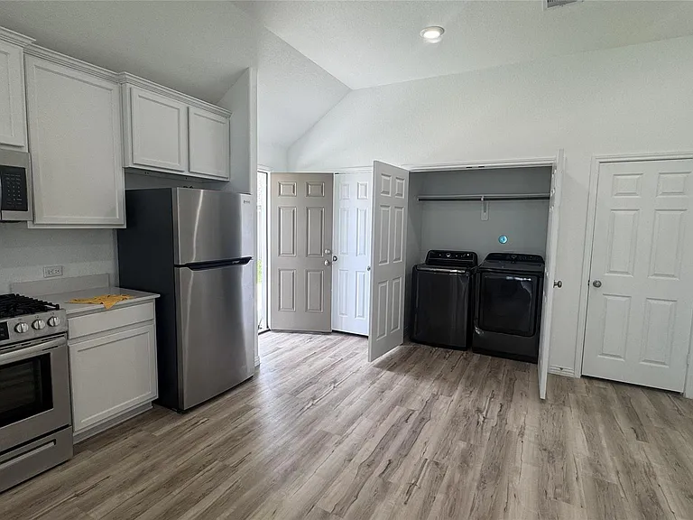 15746 Harding Bend Dr — Photo 5
