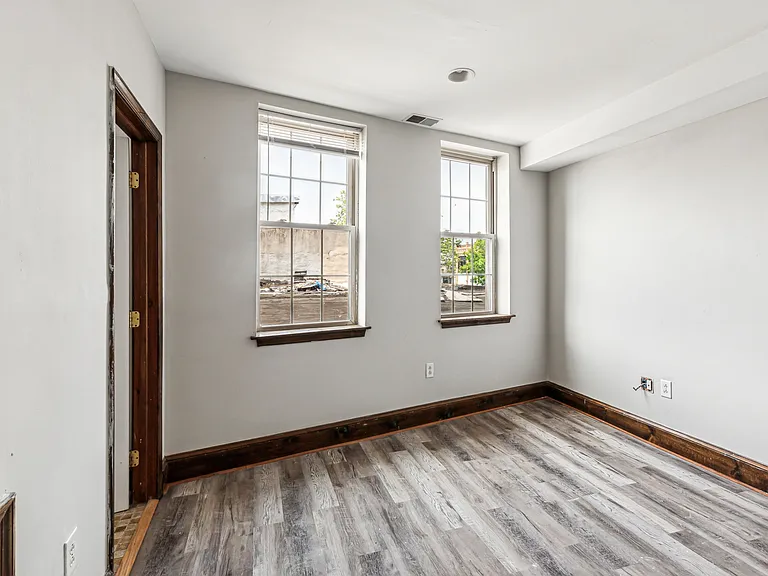 5101-21 Walnut St #A803 — Photo 8