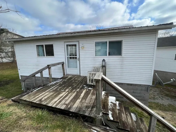 126 Bland St, Weston, WV 26452