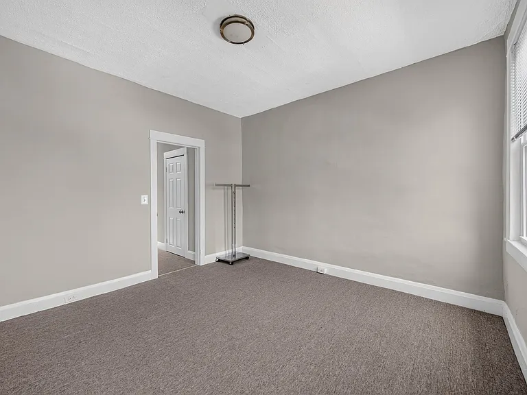 602 S Macon St — Photo 16