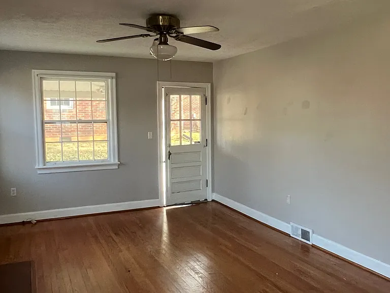 1119 Chestnut Hill Dr — Photo 19